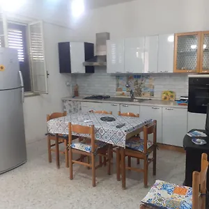 Il Lupo Villa
